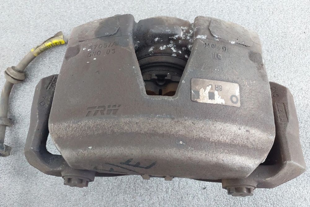 Pinça travão / maxila de travão frente esquerda AUDI Q5 (8R)