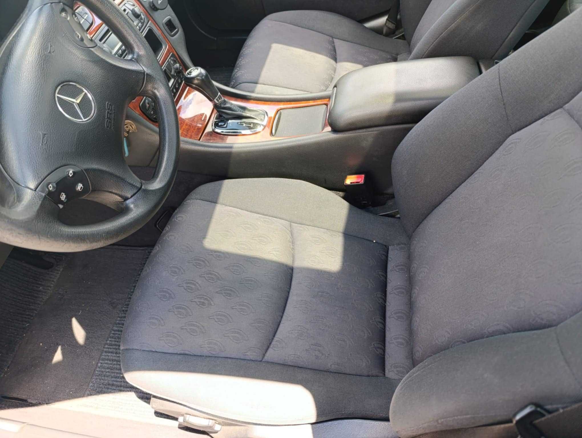 Mercedes Benz 220 classe C  CLASSIC  Caixa automática