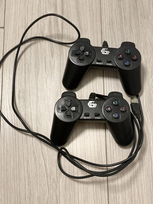 Парні провідні джойстики