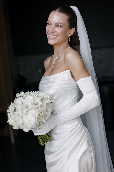 Весільні довгі рукавички Linnicaro