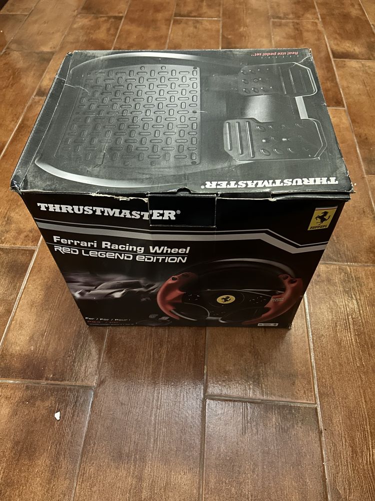 Volante thrustmaster como novo