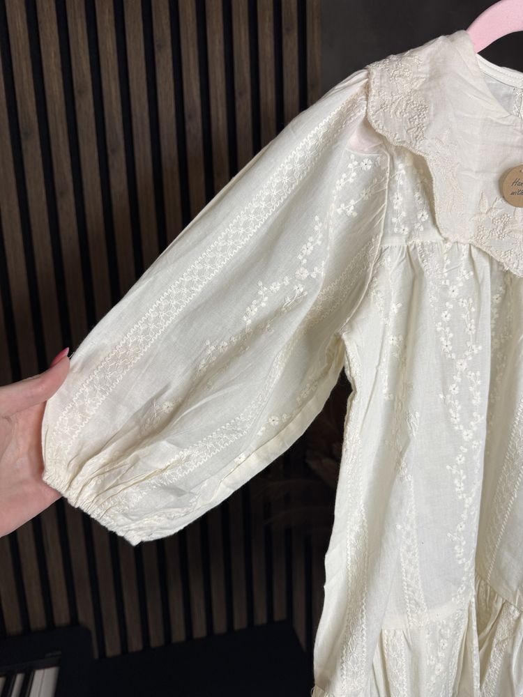 Nowa koronkowa sukienka handmade 98