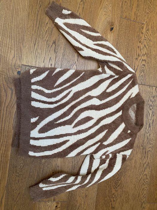 Тепла кофта на 9-11 р.