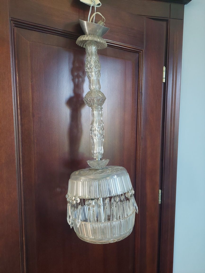 Stara kryształowa lampa sufitowa