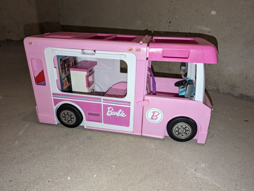 Kamper     Barbie