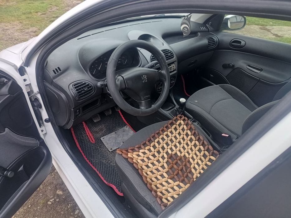 Peugeot 206 2008р