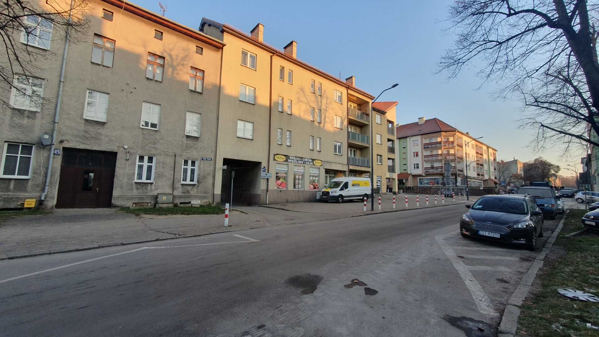 Garaż murowany do wynajęcia centrum ul.W.Polskiego / Limanowskiego