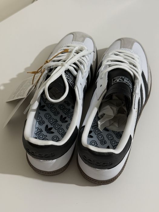 Adidas Spezial preto e branco