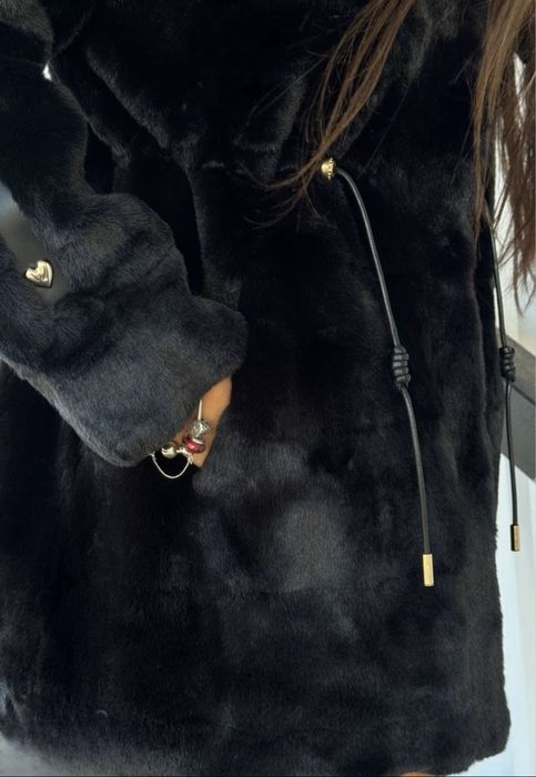 Женская эко шуба черная