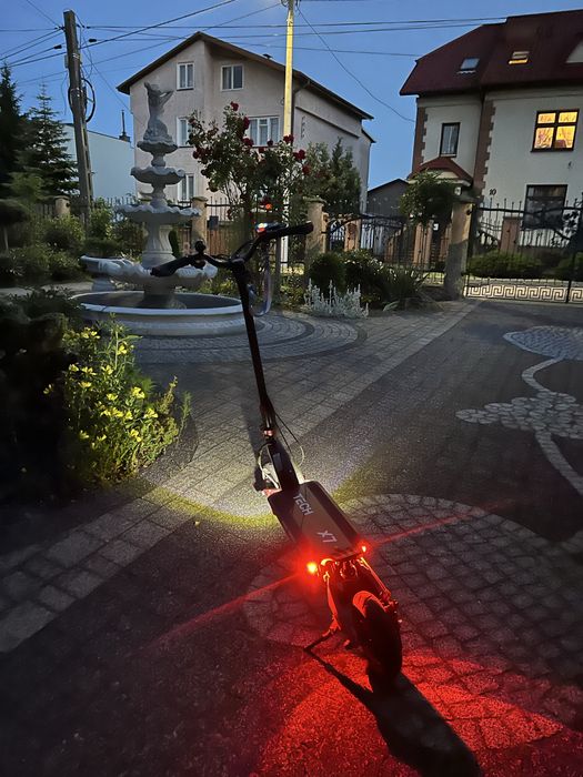 Hulajnoga Elektryczna Techlife X7 – Moc, Zasięg i Komfort!