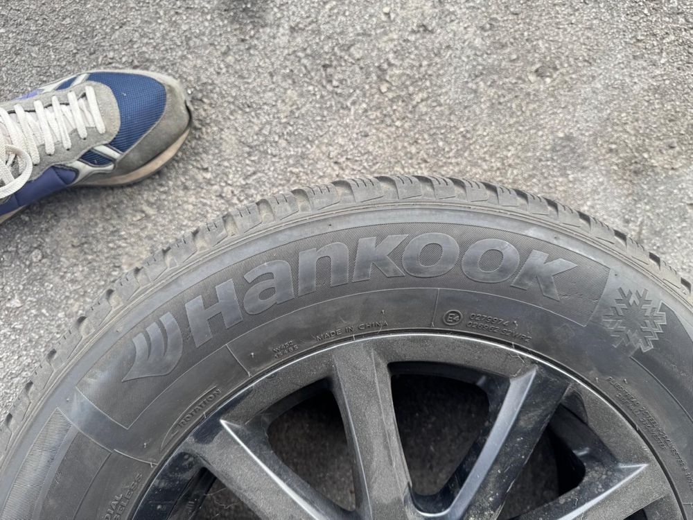 Vendo jantes 16 Nissan Qasquai c/pneus