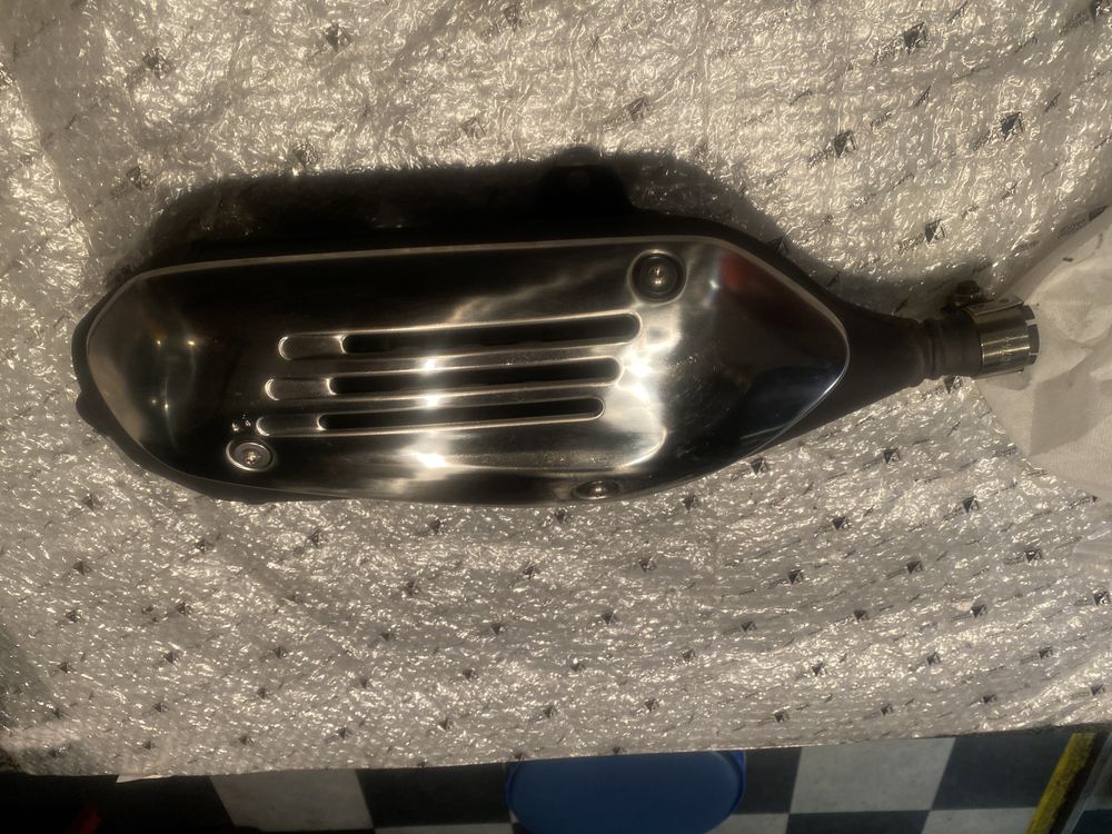 Piaggio Vespa GTS Wydech Osłona N211