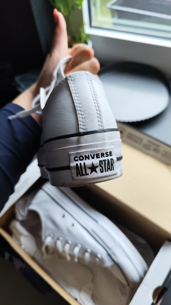 Converse białe skórzane na platformie jak nowe