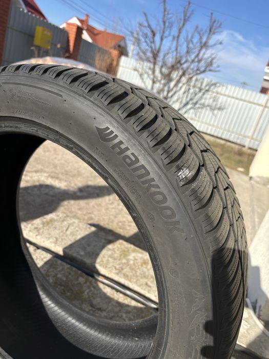 Hankook Winter I*Cept Evo 3 235/45 R18