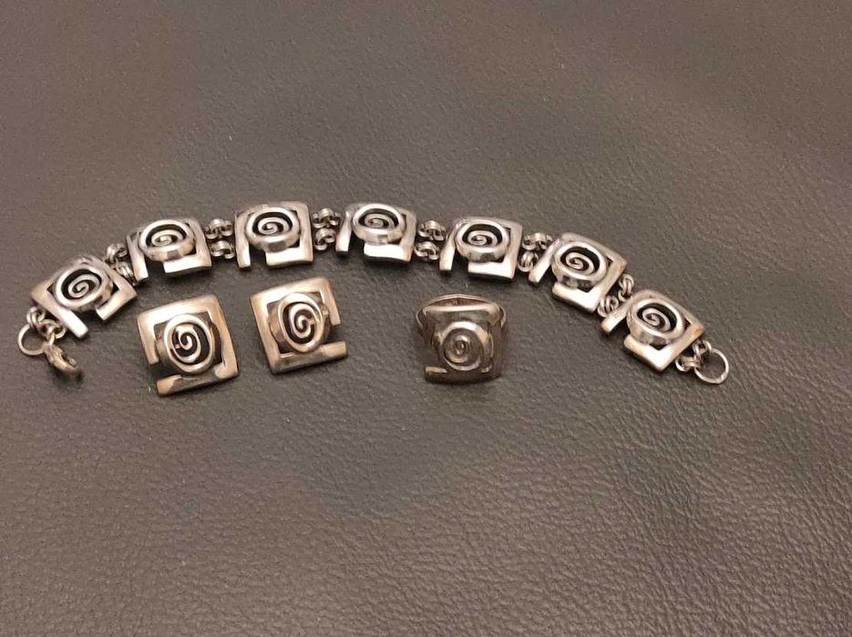 Zestaw srebrnej biżuterii