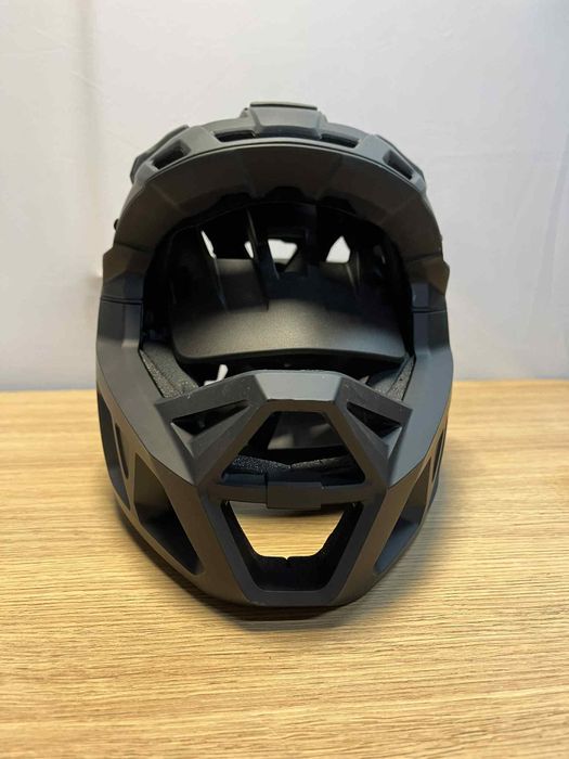 kask rowerowy typu full-face marki Lixada r. M