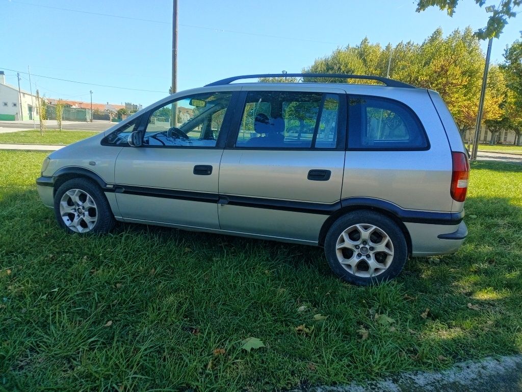 Opel Zafira 2.0 gasóleo