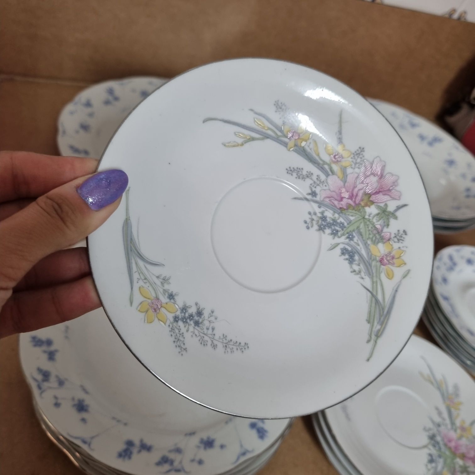 Conjunto 18 peças de loiça de porcelana
