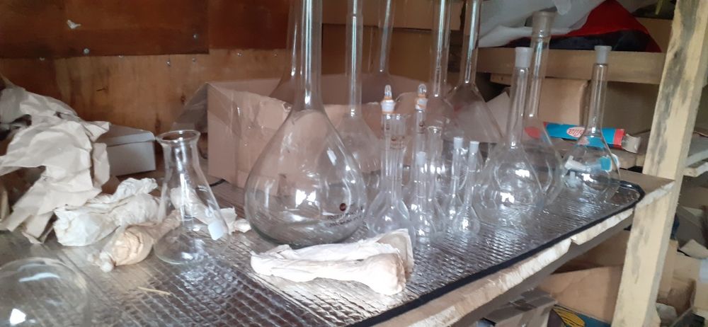 Новые колбы пробирки плоскодонные от 10мл до 2000 мл  2л германия