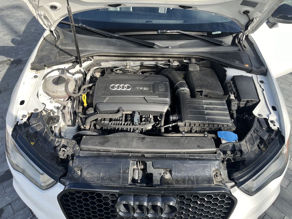 Audi A3 8v 2.0 TFSI quattro S tronic 300km