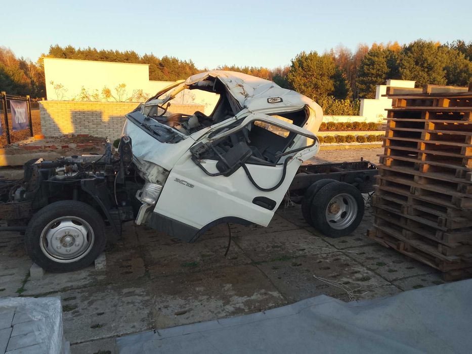 Mitsubishi CANTER 3C13, sprawny silnik oraz rama