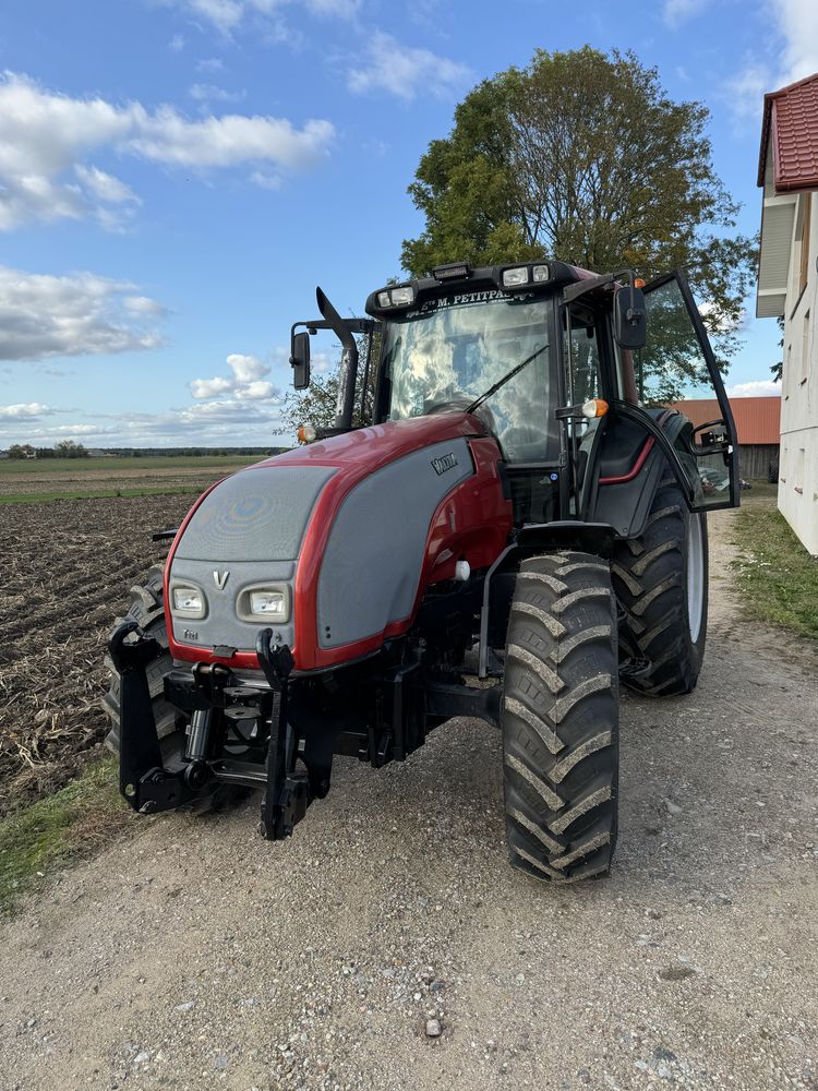 Ciągnik Valtra T121 najładniejsza w PL