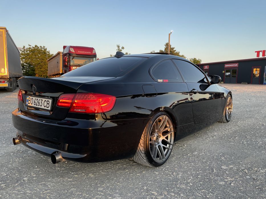 Продам бмв е92 335i