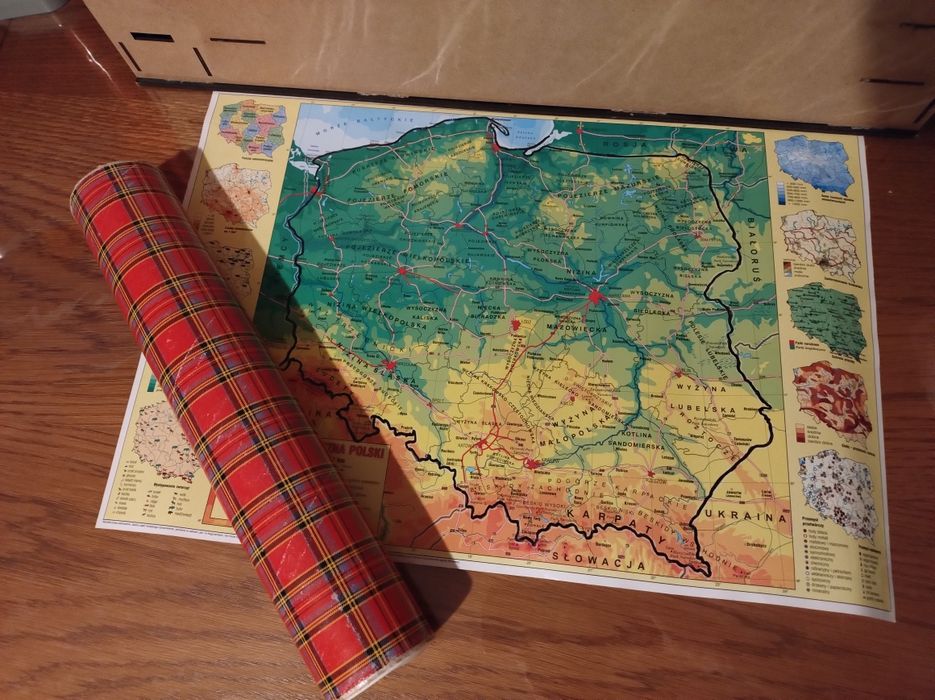 Mapa fizyczna Polski, układ okresowy pierwiastków