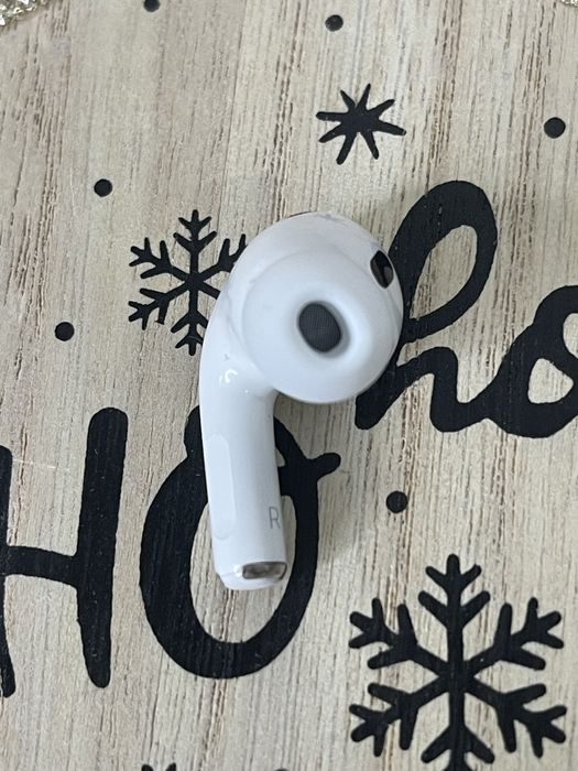 Продаю AirPods pro 2 правий оригінал аирподс про 2