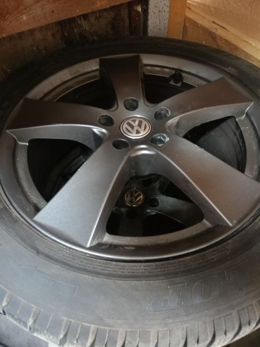 Koła zimowe VW Tiguan 18 7.5j et38