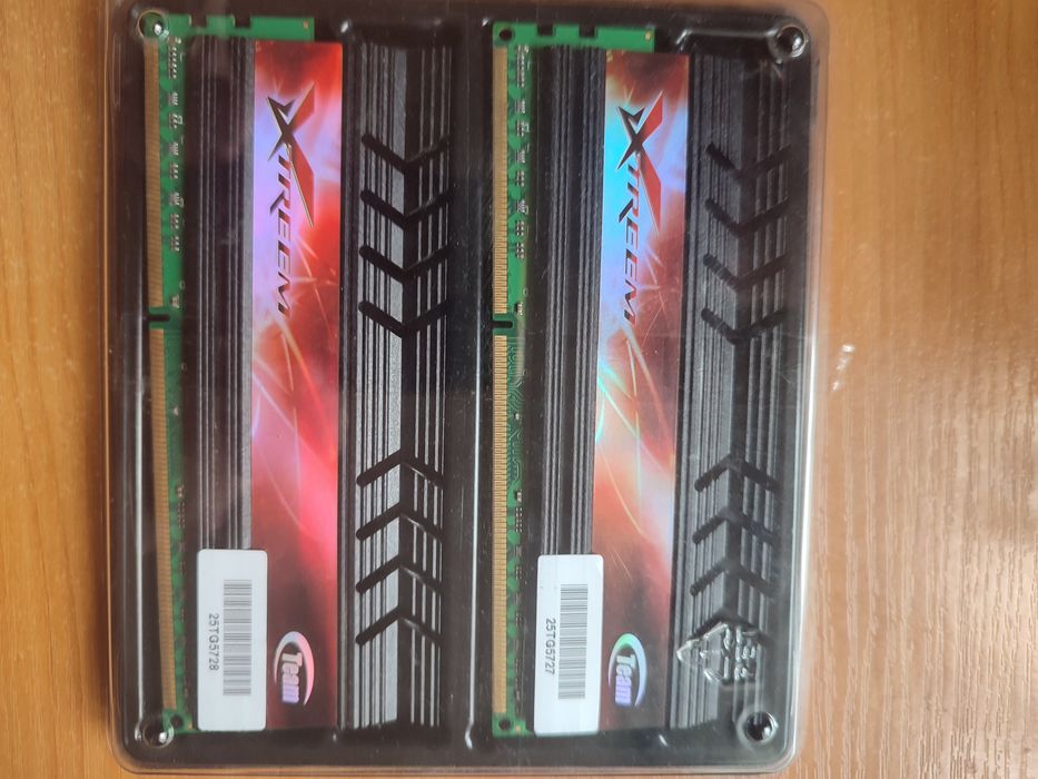 Оперативная память 8GB.TeamXTREEM DDR3-2133 MHz  2/4 8GB із радіатором