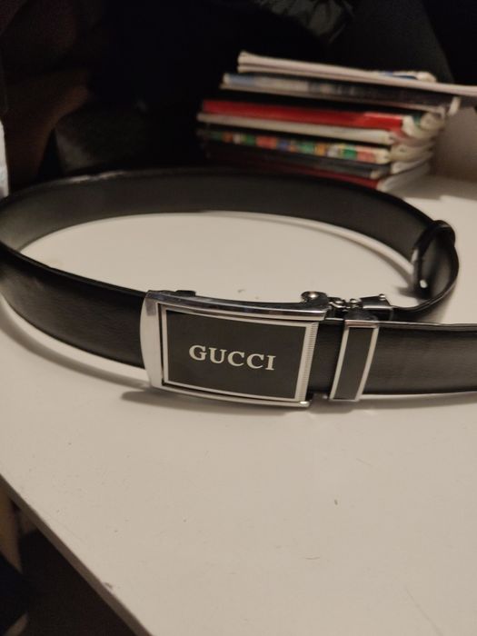 Czarny pasek gucci