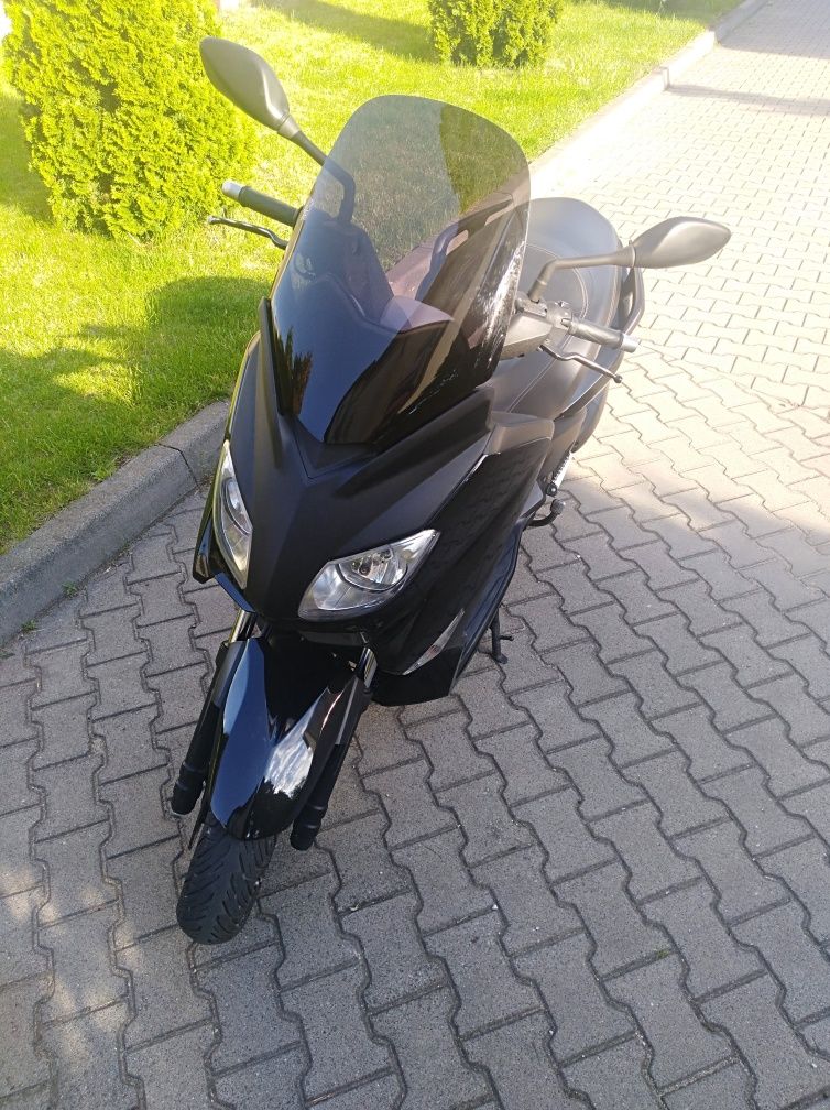 Skuter Yamaha Xmax