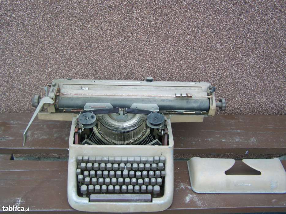 używaną maszynę do pisania optima