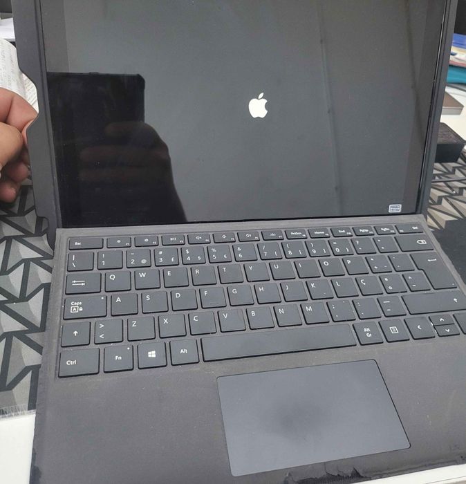 Surface Pro 7 macOS