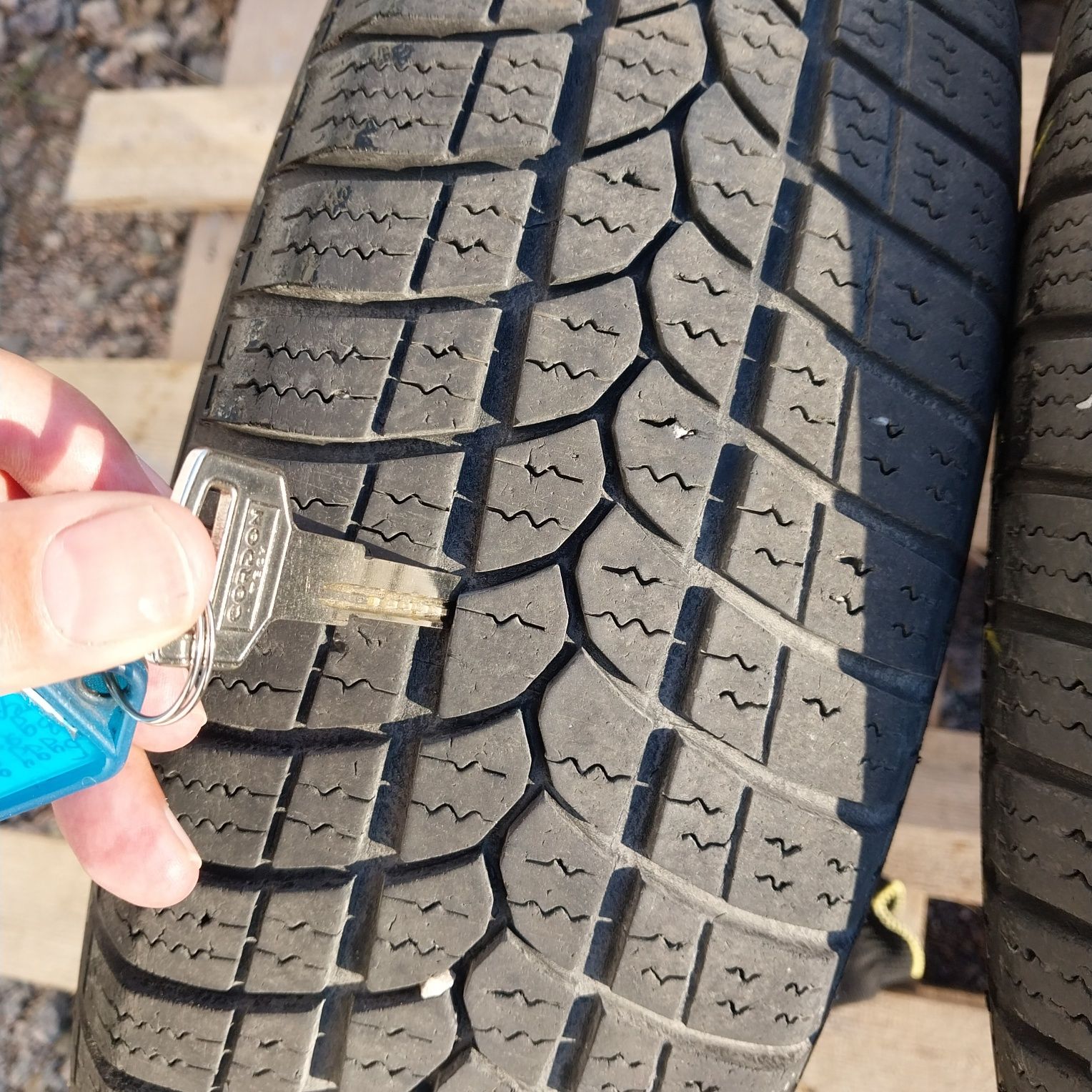 Зимові шини 155/70 R13
