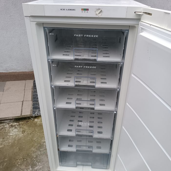 Морозильна камера Snaige