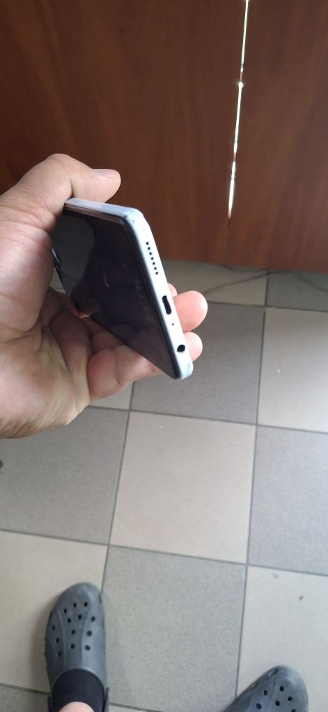 смартфон Tecno Camon 19 Neo.