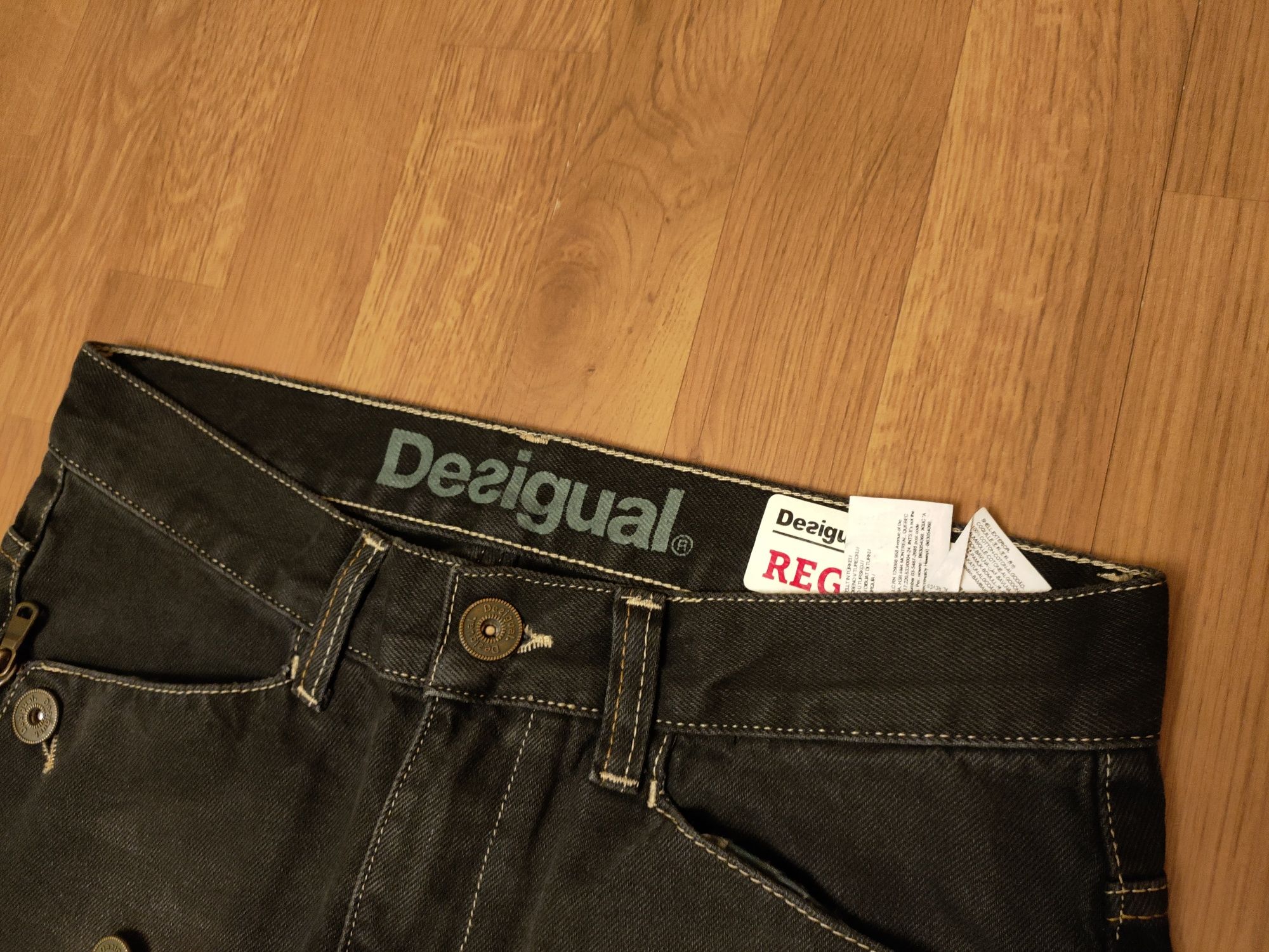 Spodnie męskie jeansy Desigual Regular r. 28