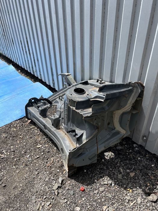 Четветь права ioniq седан 17-22 рік