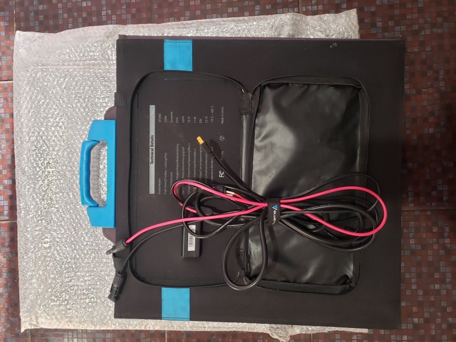 солнечная панель ( сонячна панель) BLUETTY SP200S 220W.
