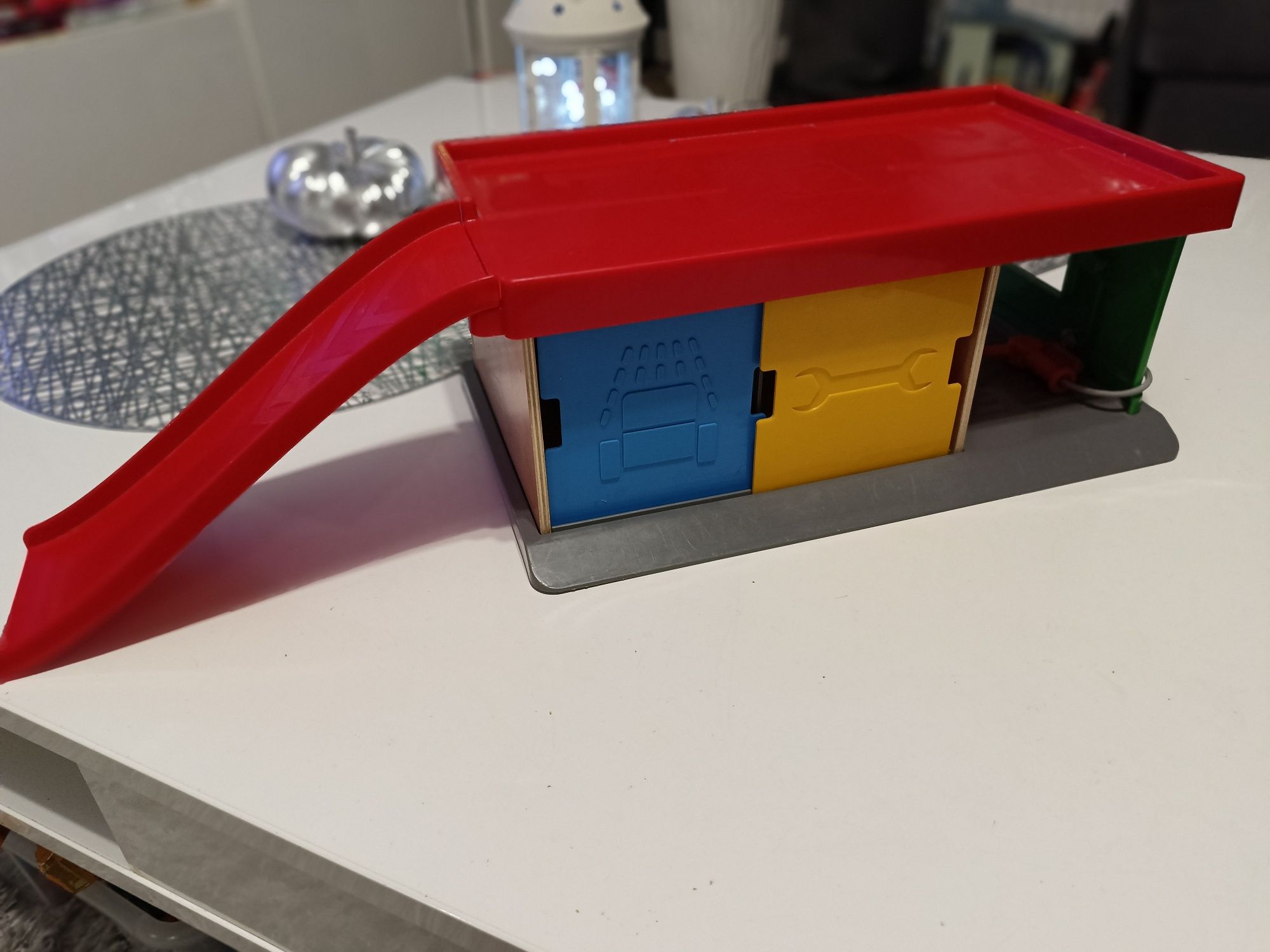 Garaż warsztat drewniany Ikea