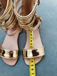 Sandały dziewczęce (15cm)