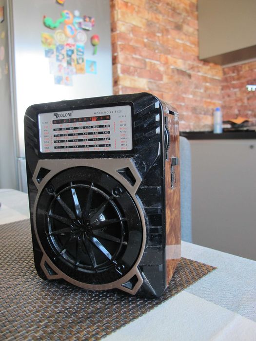 Стильное мини радио с фонариком 220V, с аккумулятором + подарок