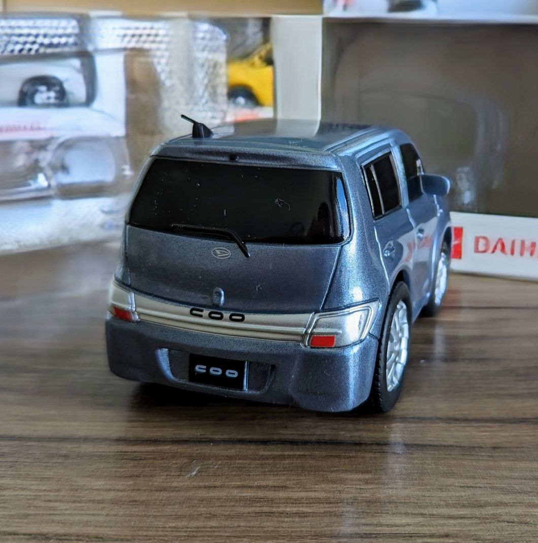 Model Daihatsu Materia Coo naciągany pull back m402