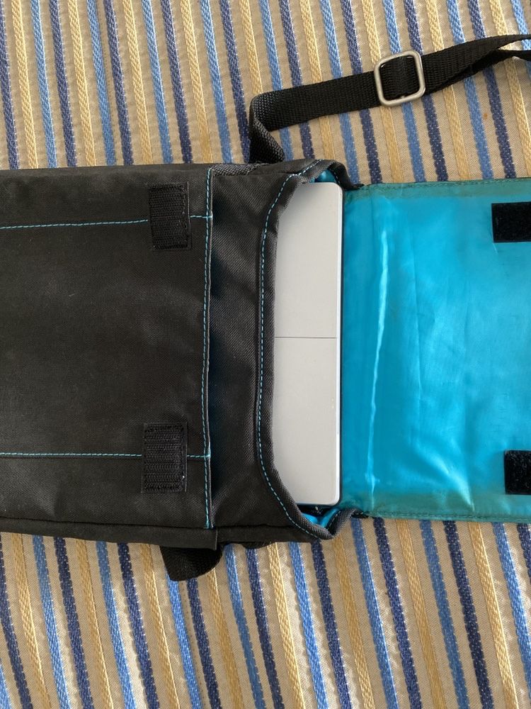 Bolsa para portátil compacto ou tablet Targus