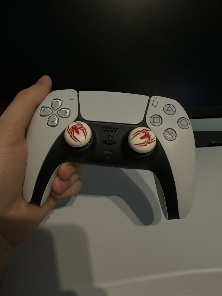 Playstation 5 + DualSense + Аккаунт з топовими іграми