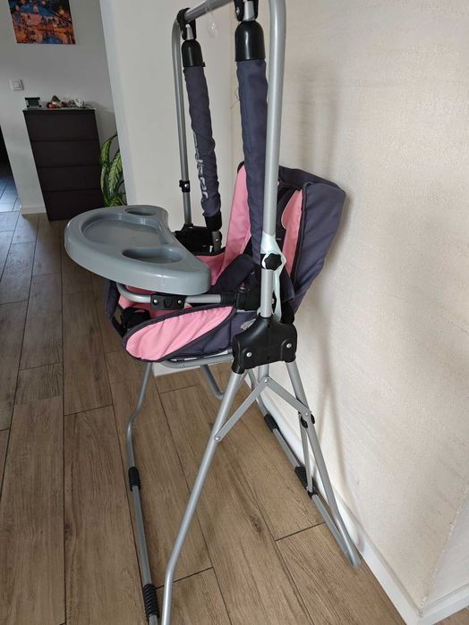 Huśtawka dziecięcą, krzesełko do karmienia
