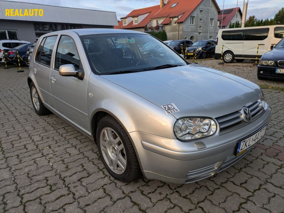 2,3 V5 Szwajcar VW GOLF IV
