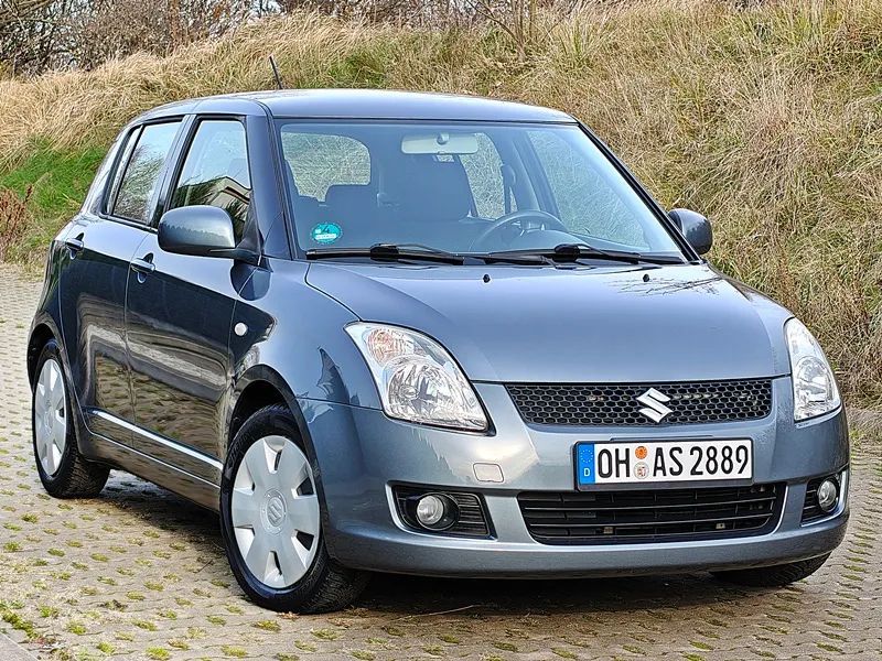 Suzuki Swift Radio CarPlay *Klimatyzacja *El.Szyby *Bluetooth *ABS *2 kpl. kół